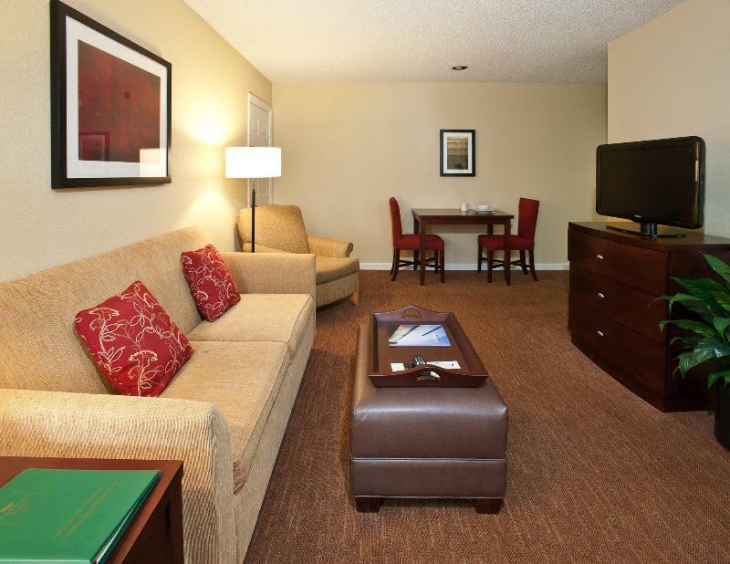 Homewood Suites Charlotte North Unc Research Bagian luar foto